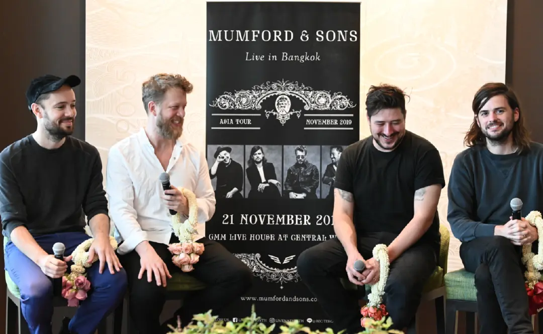 Mumford & Sons เดินทางถึงไทยแล้ว พร้อมเปิดคอนเสิร์ต 21 พฤศจิกายนนี้