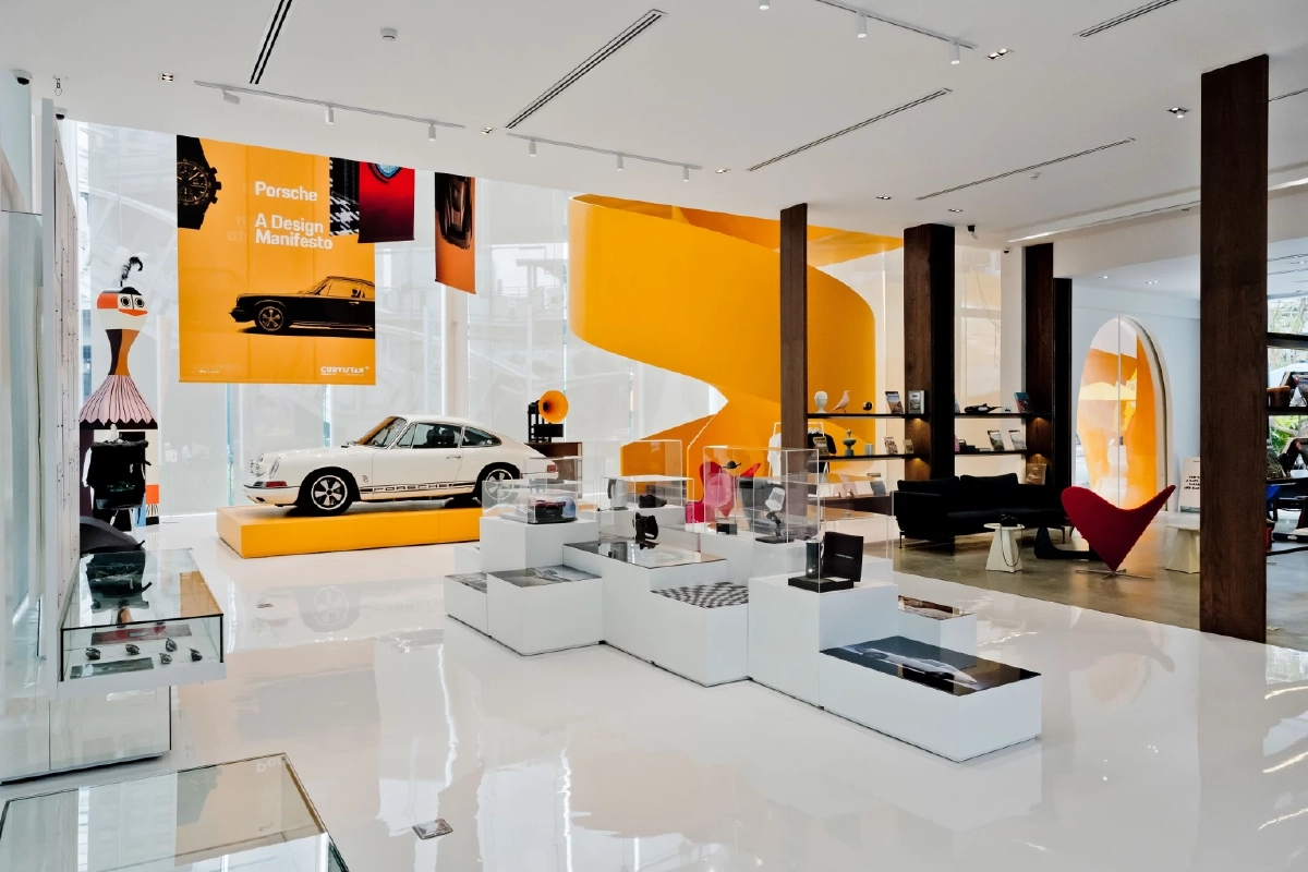 Curvistan แหล่งแฮงค์เอาท์แห่งใหม่ เปิดบ้านต้อนรับแฟนคลับปอร์เช่ใจกลางกรุงเทพฯ