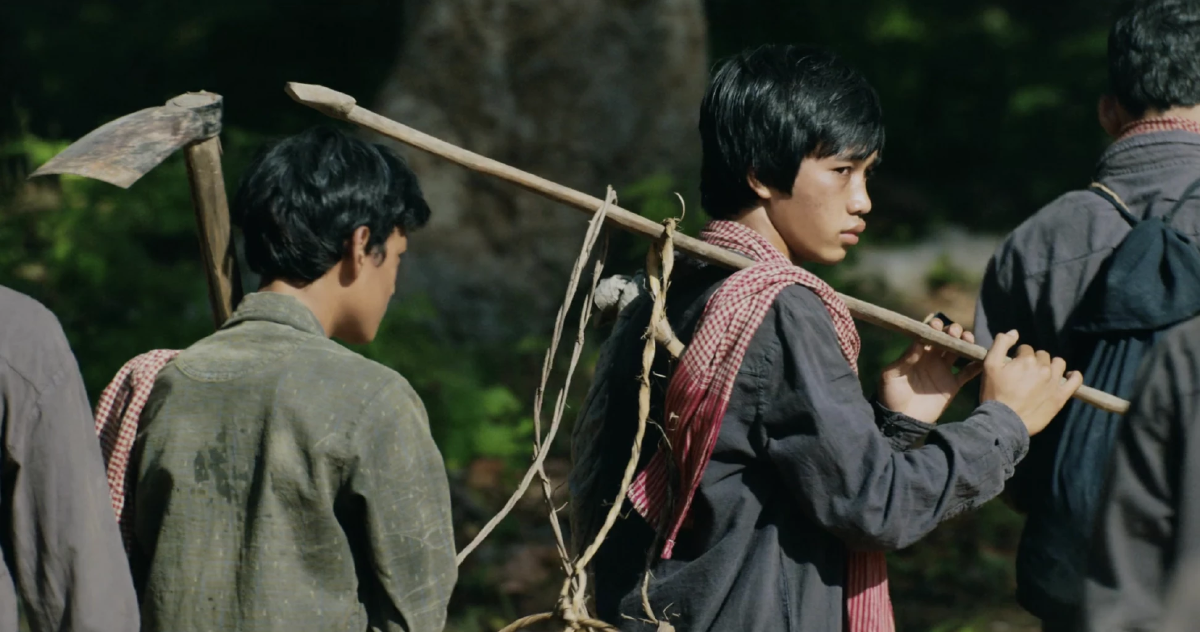 สงครามจบ…แต่ความรุนแรงอาจไม่จบในหัวใจเด็ก ถอดรหัสหนัง First They Killed My Father ‘เมื่อพ่อของฉันถูกฆ่า’