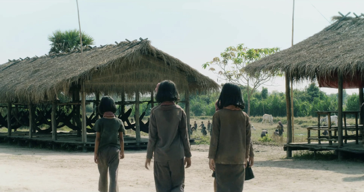 สงครามจบ…แต่ความรุนแรงอาจไม่จบในหัวใจเด็ก ถอดรหัสหนัง First They Killed My Father ‘เมื่อพ่อของฉันถูกฆ่า’