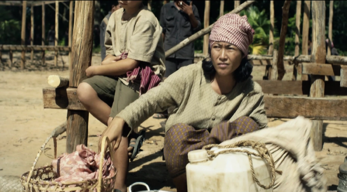 สงครามจบ…แต่ความรุนแรงอาจไม่จบในหัวใจเด็ก ถอดรหัสหนัง First They Killed My Father ‘เมื่อพ่อของฉันถูกฆ่า’