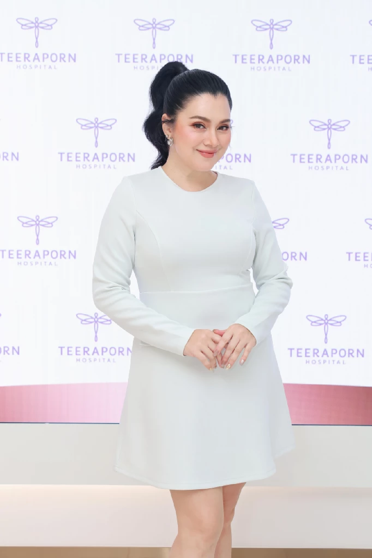 “แพนเค้ก” เผยเคล็ดลับตำนานตัวแม่เจนวายในงานเปิดตัวโรงพยาบาลธีรพร