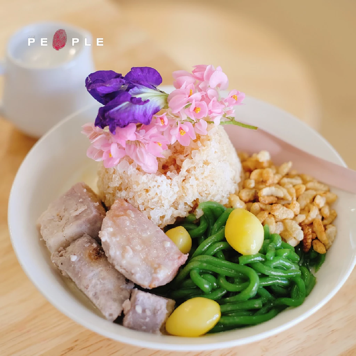 ย้อยหย่อย: ร้านน้ำแข็งไสฟิวชั่นของลูกสาวที่กลับบ้านมาหาแม่ จนขึ้นชื่อว่าเป็นของดีนครปฐม