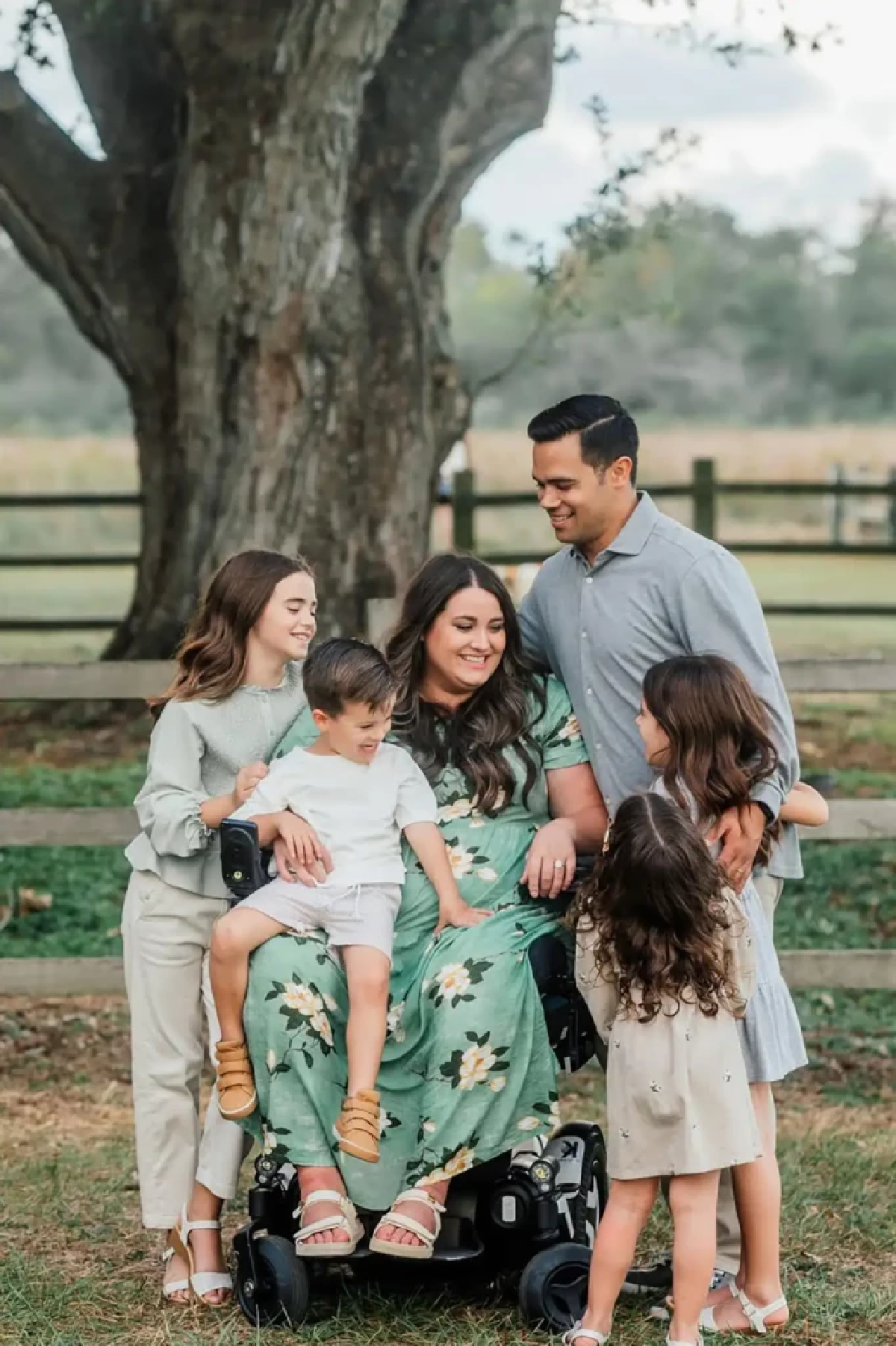‘Salym Liufau’ แม่ลูกสี่ผู้เผชิญโรคกล้ามเนื้ออ่อนแรงด้วยหัวใจที่แข็งแรง