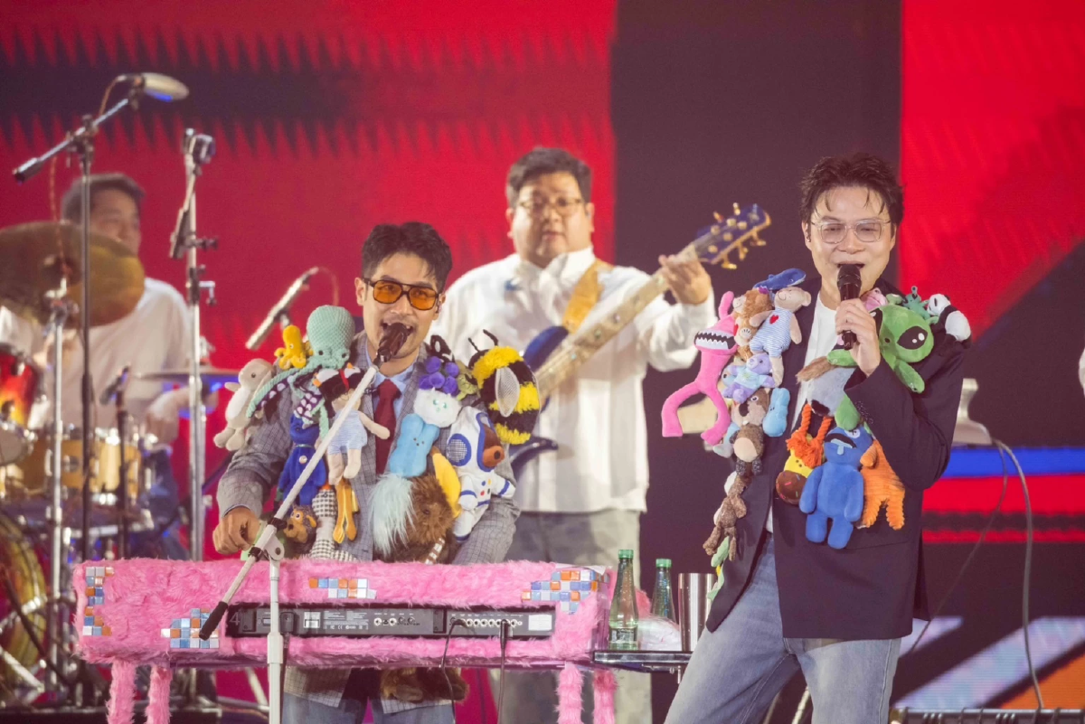 ‘GFEST MARATHON CONCERT 2025’ กับ 16 ศิลปินสุดฮิต จัดเต็มทุกโชว์แบบไม่มีพัก\"
