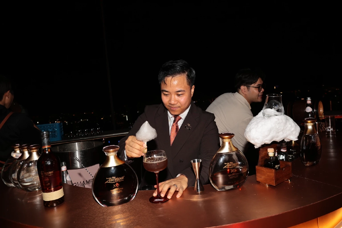 ดิอาจิโอ เปิดตัว Zacapa พร้อมเนรมิตค่ำคืนแห่ง ‘Aged Above the Clouds’