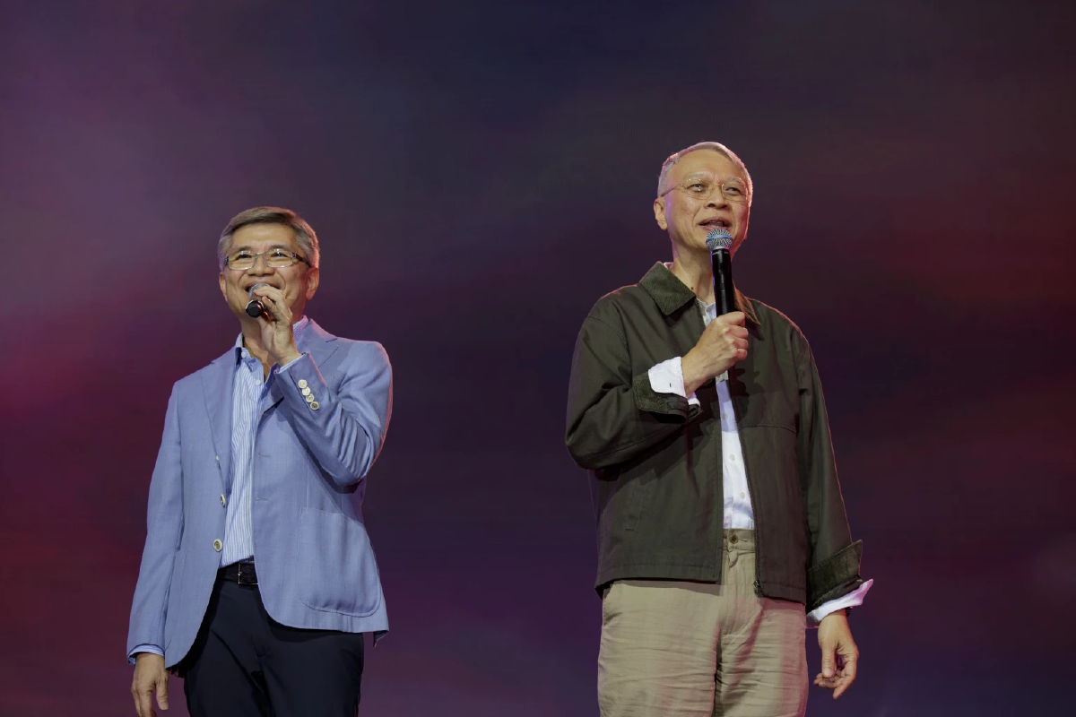 คุณชาย The Concert Song Lists by BOYd Kosiyabong :  รวมพลังสมทบทุนสร้างอาคารรามาธิบดีแห่งใหม่