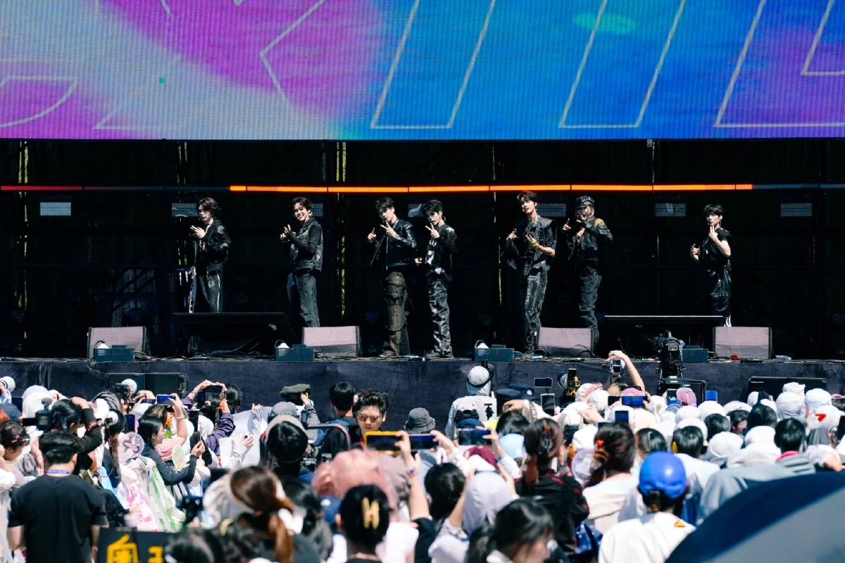 ทัพศิลปินไทยบุกกวางโจว! ระเบิดโชว์สุดมันส์ในงาน ‘Very Thai - Dian Feng Music Festival 2025’  โดยเรดบูล ภายใต้กลุ่มธุรกิจ TCP
