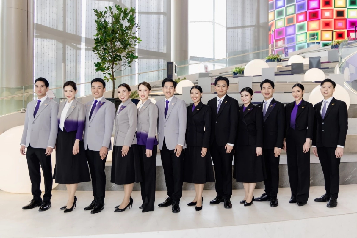กลุ่มวันสยาม เสริมสร้างความเป็นเลิศด้านการบริการ ด้วยนวัตกรรมดิจิทัลและประสบการณ์ลูกค้าแบบองค์รวม พร้อมเปิดตัวยูนิฟอร์มใหม่ดีไซน์โดย POEM