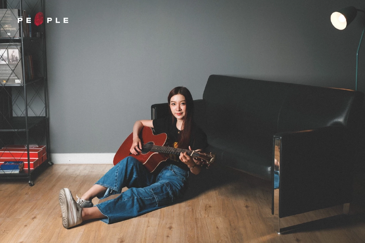 สตางค์ ตริษา : ความสดใสที่แลกมาด้วยน้ำตาหมื่นลิตร กับบทสนทนาที่ทำให้เข้าใจคำว่ารัก จนอยากเรียกเธอว่าที่รัก…