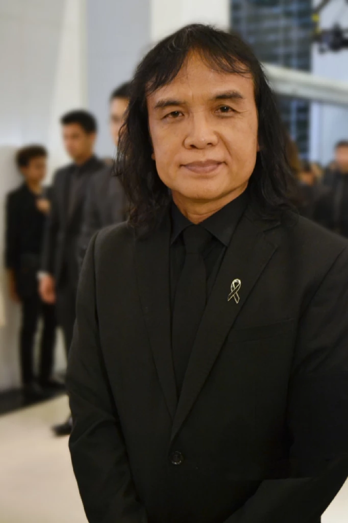 เบิร์ด ธงไชย ร่วมแสดงความอาลัยแด่
สมเด็จพระนางเจ้าสิริกิติ์ พระบรมราชินีนาถ พระบรมราชชนนีพันปีหลวง