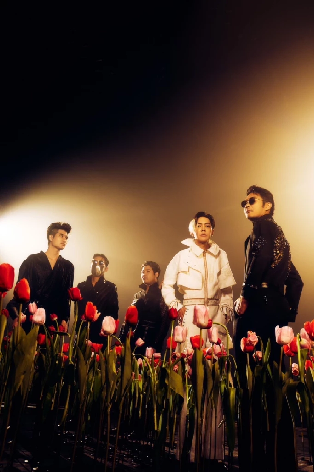 ‘getsunova’ พา “ดัง พันกร” เสิร์ฟความเศร้าลึกซึ้งใน “คิดถึงเป็นประจำ” บทเพลงถึงคนที่จากไป แต่ยังคงอยู่ในใจเสมอ