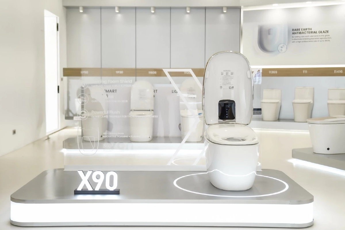 ‘TOA’ ผนึก ‘JOMOO’ บุกตลาด ‘Smart Toilet’ พร้อมเปิดตัวโชว์รูมครบวงจรใจกลางสุขุมวิท
