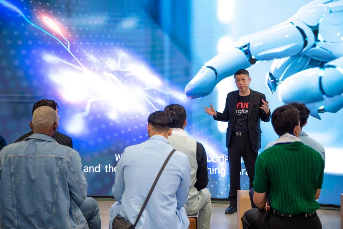 ทรู เปิดบ้านต้อนรับ “Mister Global 2025” สัมผัสโลกนวัตกรรมและ AI แห่งอนาคต ที่ทรู ดิจิทัล พาร์ค