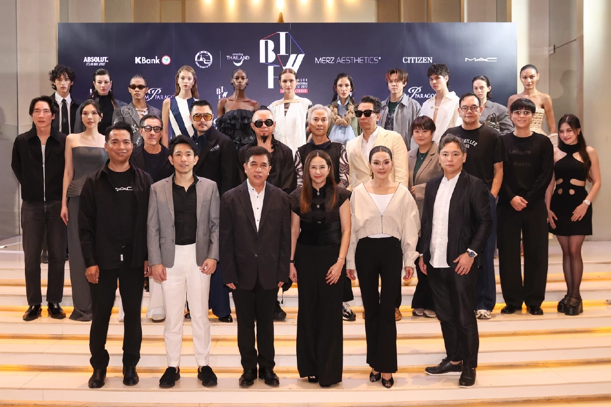 Siam Paragon Bangkok International Fashion Week 2025 (BIFW2025) สร้างปรากฏการณ์เปิดรันเวย์แห่งปี โดย 11 ดีไซเนอร์ชั้นนำ ตอกย้ำเวทีแฟชั่นอันดับหนึ่งของประเทศและงานแฟชั่นยิ่งใหญ่ระดับเอเชีย