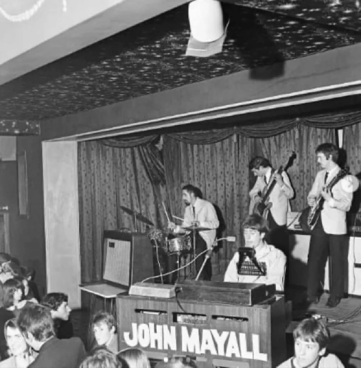 Blues Breakers with Eric Clapton : อัลบัมที่ประกาศศักดา ‘บริติช บลูส์’