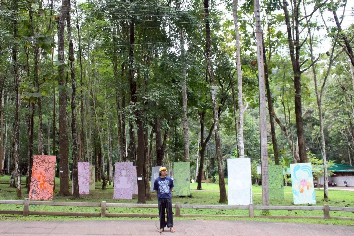 “ฉันเห็นมันก่อนใครบนโลกใบนี้” นิทรรศการศิลปะในงานฤดูกาลกาแฟ ครั้งที่ 5 ของ ‘สัจญา สุดยอด’ ศิลปินชาวโซ่ง ผู้เปลี่ยนพื้นที่น้ำตกพาเจริญ จ.ตาก ให้มีชีวิต