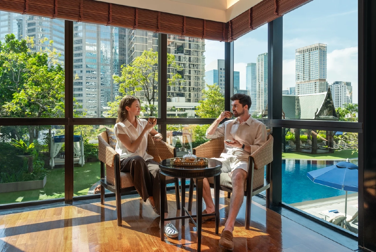 โรงแรม ดิ แอทธินี โฮเทล แบงค็อก, อะ ลักซ์ชูรี คอลเล็คชั่น โฮเทล เปิดตัวแพ็กเกจ Festive Bliss