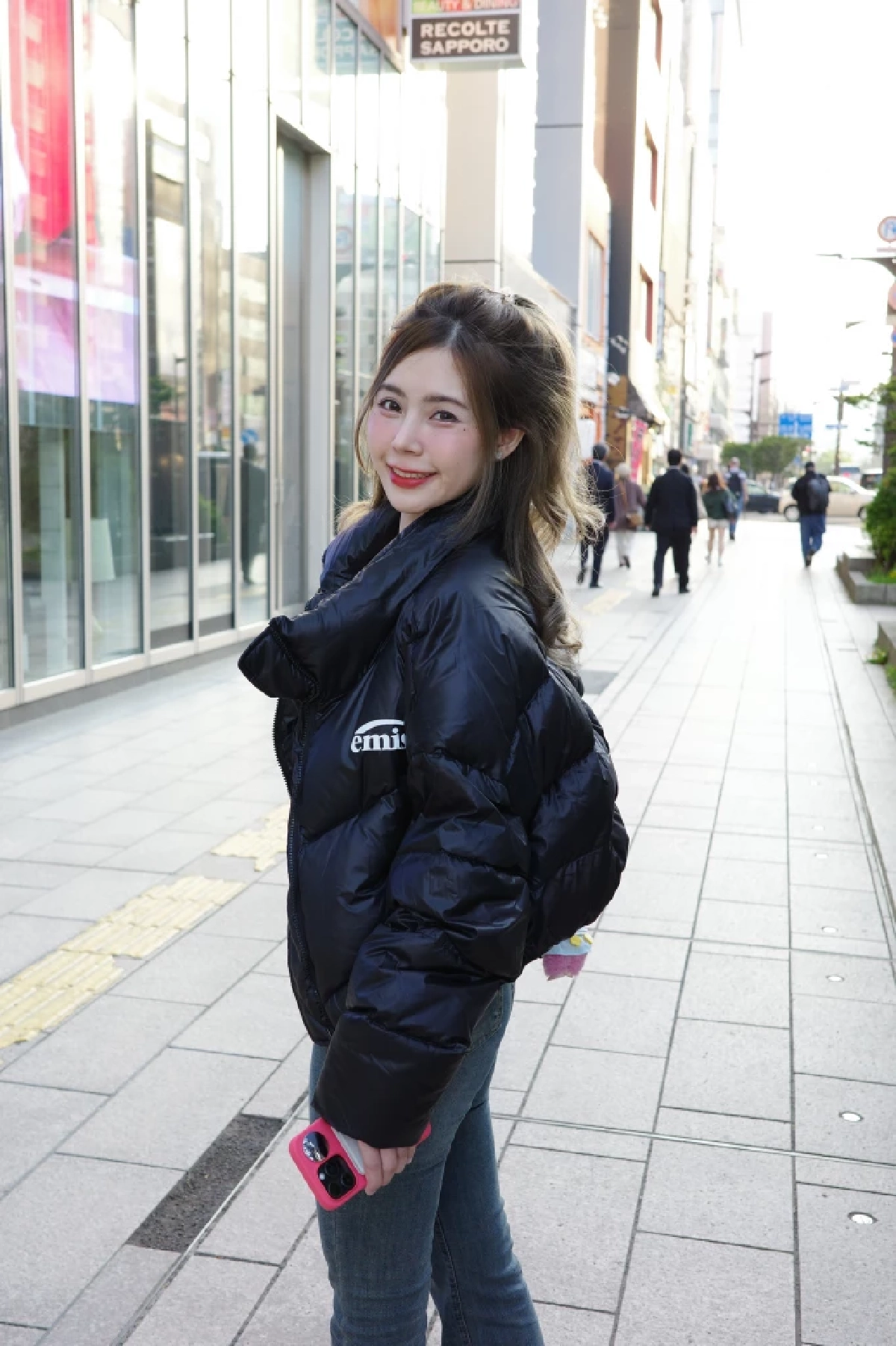 แป้ง zbing z. พลิกคาแรกเตอร์ครั้งใหญ่! พากย์ ‘Exit 8’ หนังญี่ปุ่นสุดฮิตแนวลึกลับ  ที่สร้างจากเกมอินดี้ชื่อดัง