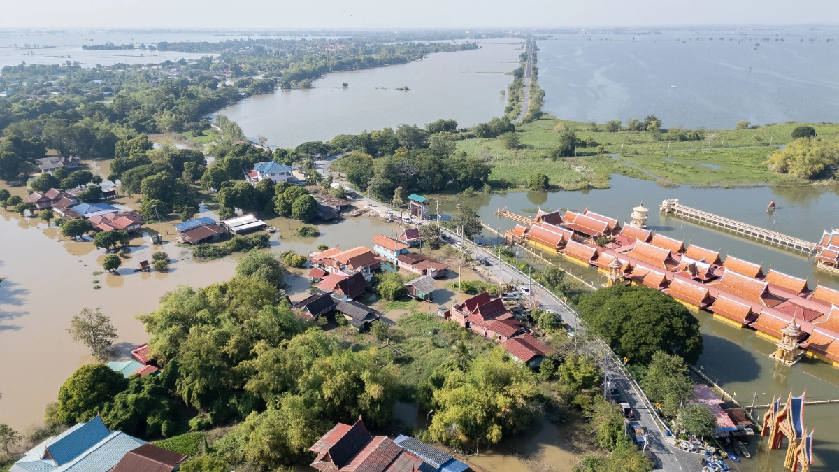 ปุ้ย แสงนาค : ทุกวันนี้เราไม่ได้สู้กับน้ำท่วมอยุธยา แต่สู้กับความเห็นแก่ตัวของคน