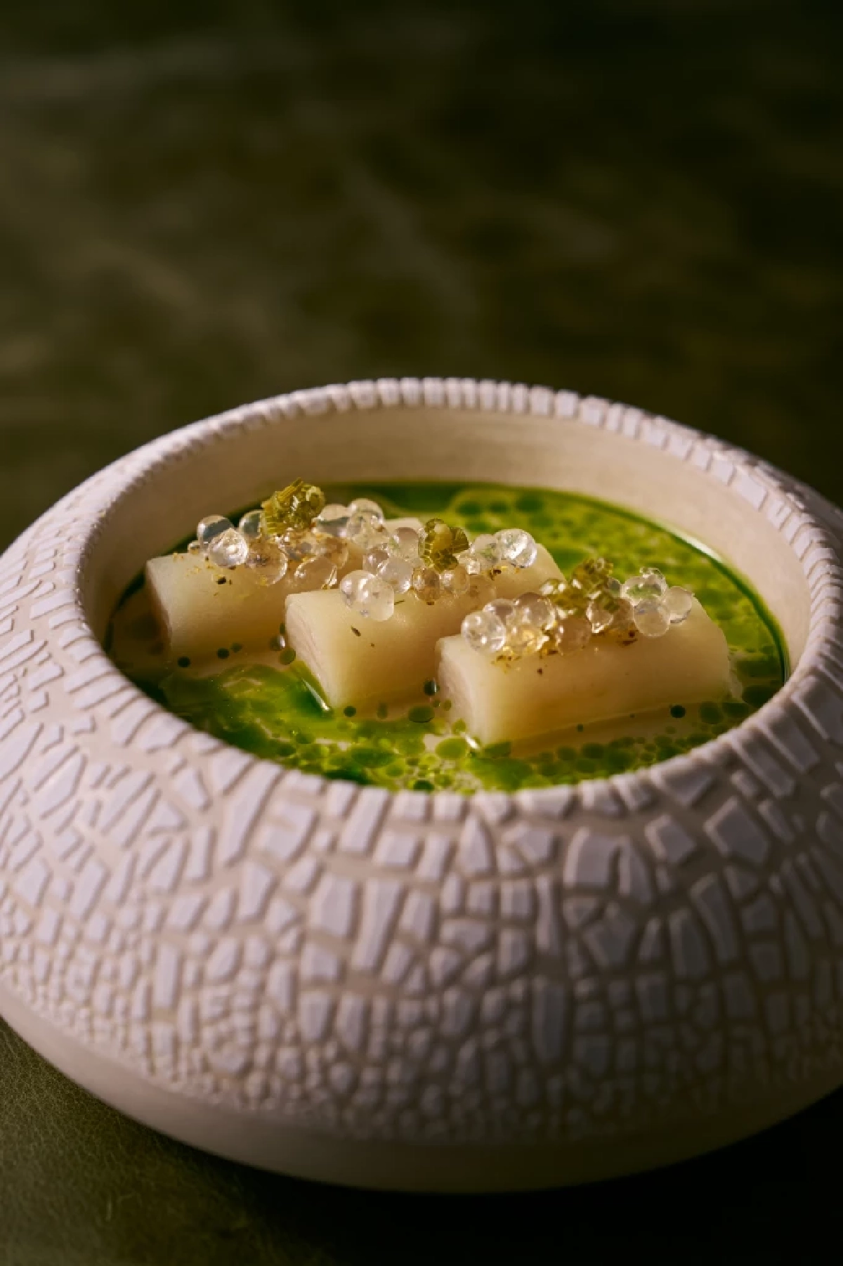 EBBE ปักหมุดร้านอาหารนอร์ดิกสมัยใหม่ ใจกลางกรุงเทพฯ  ชูวัตถุดิบไทยในประสบการณ์ Chef’s Counter