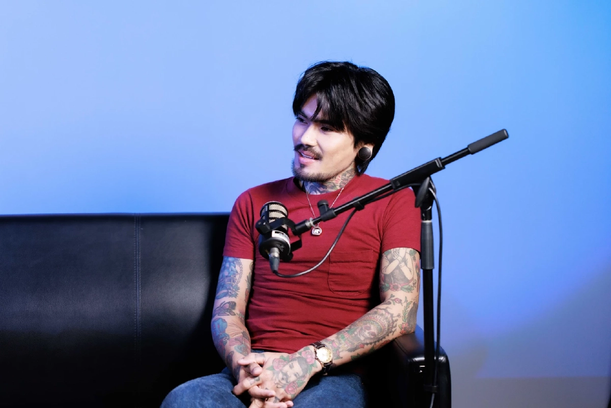 ‘เล็ก รัชเมศฐ์’ จากทะเลถึงเวที และโลกทั้งใบที่ถูกลิขิตไว้แล้ว 