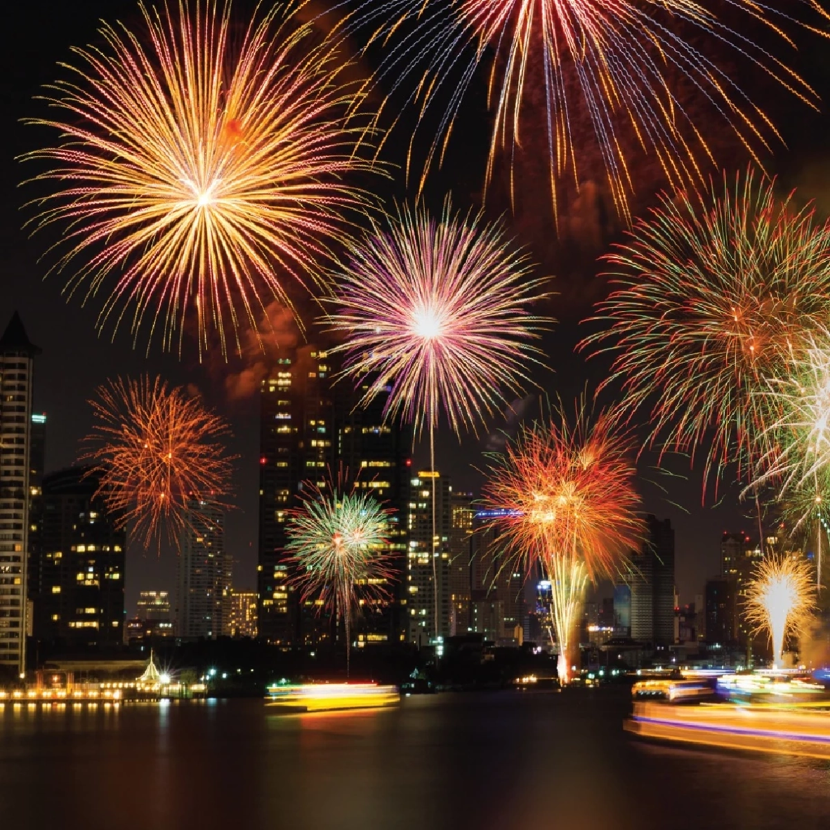 อนันตรา ริเวอร์ไซด์ ชวนฉลองเทศกาลคริสต์มาสและปีใหม่กับ River Carnival of Lights