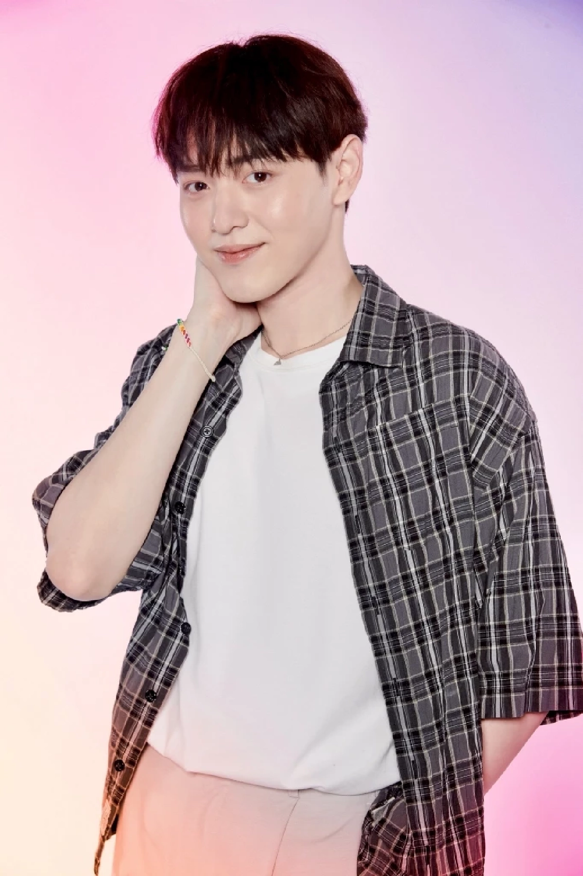 เปิดภาพฟิตติ้งซีรีส์วายเรื่องใหม่ \'Love Alert มีคำเตือนโปรดระมัดระวัง\' เจมส์ กาด แมทธิว แฟ้ม พร้อมแจ้งเตือน เคมีสุดฟิน