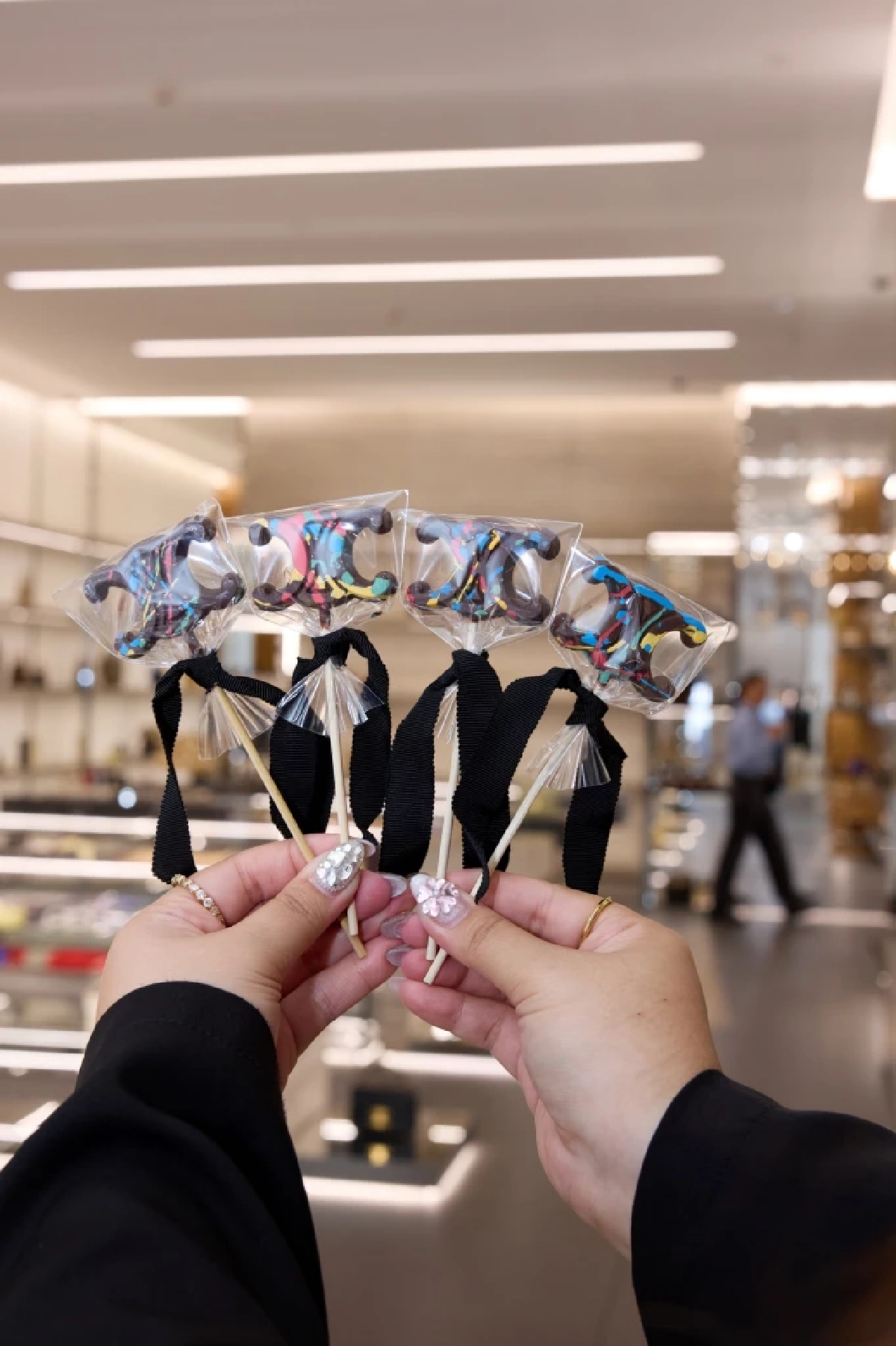 สยามพารากอน ฉลอง 20 ปี “Siam Paragon 20th Anniversary: A Journey of Extraordinary Dreams” เนรมิตพื้นที่แห่งความสุขทุกตารางเมตร ยกทัพศิลปินดังร่วมมอบประสบการณ์เหนือระดับ