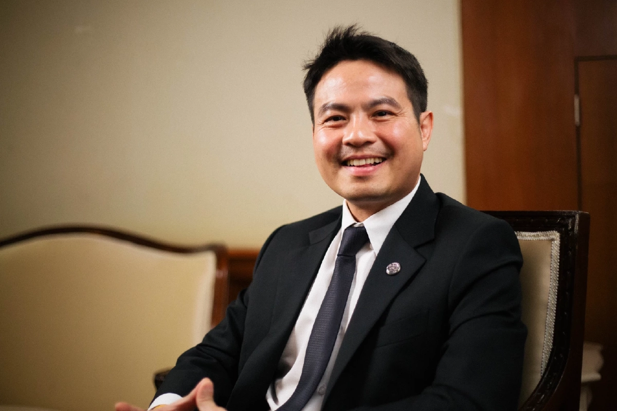 ‘ภราดร ปริศนานันทกุล’ สส. GenX นักการเมืองอาชีพ มองรัฐประหารกับการยุบพรรค