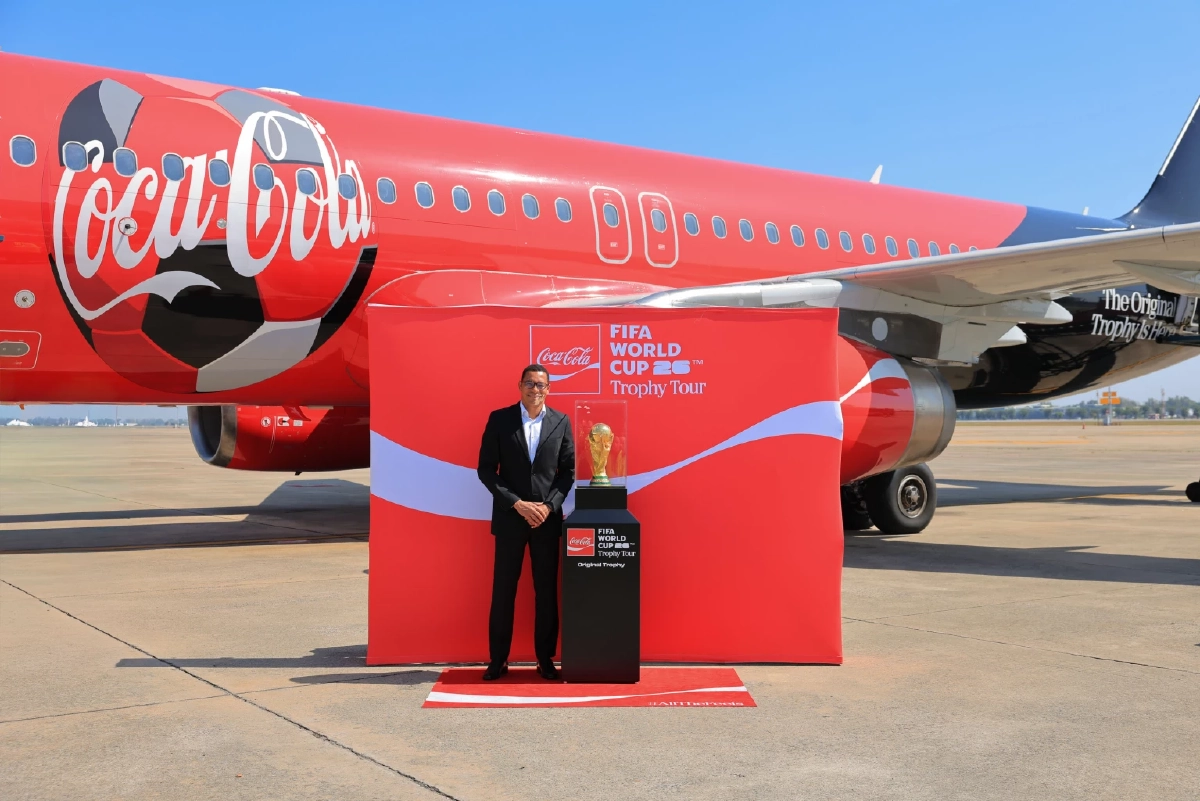 โคคา-โคล่า: ต้อนรับถ้วยฟุตบอลโลก FIFA World Cup™ Trophy ถึงไทย เปิดให้ชม 24 ม.ค. เพียงวันเดียว