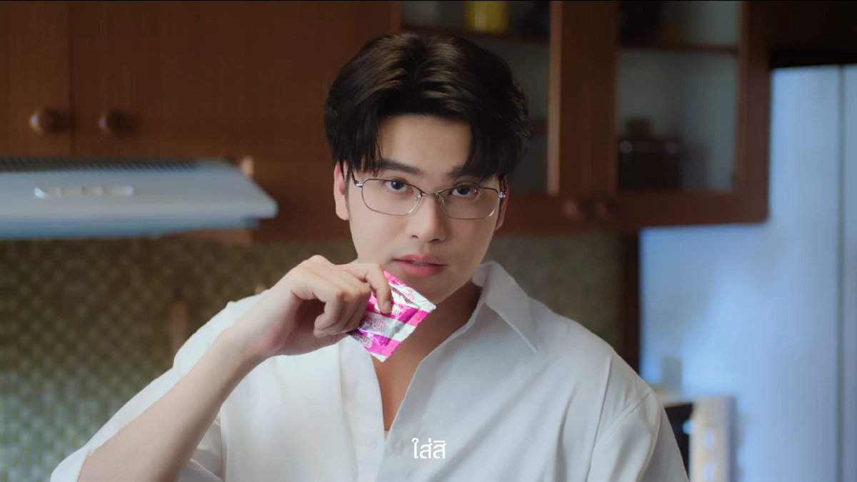 ‘นนท์ ธนนท์’ ศิลปินที่เป็นที่รักของทุกคน ภาพแทนแห่งพื้นที่ Safe Zone ของ ‘มาม่า’