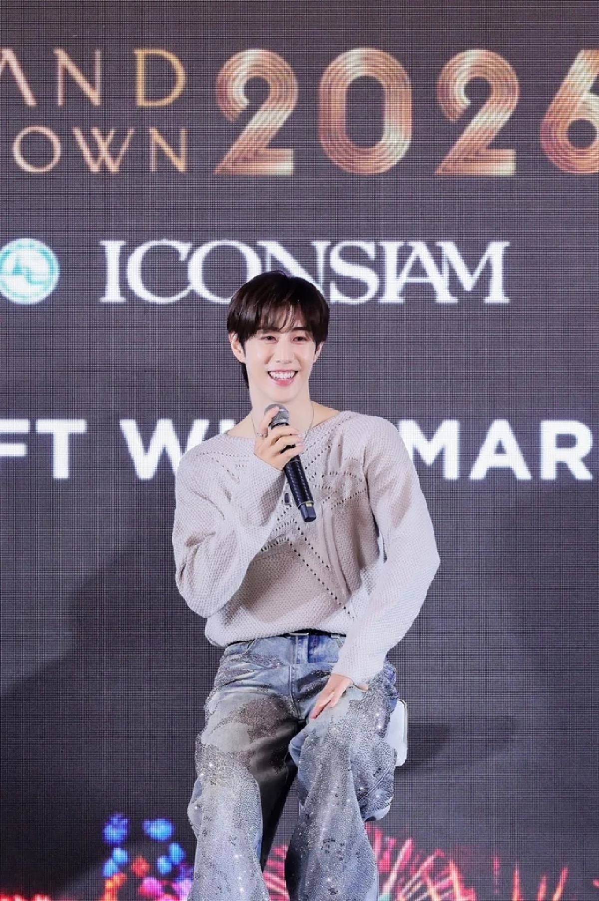 ใจละลาย! ‘มาร์ค ต้วน’ แจกความฟินให้หัวใจเต้นแรงรับปีใหม่ ในงาน ‘NEW YEAR GIFT WITH MARK TUAN’ ณ ไอคอนสยาม