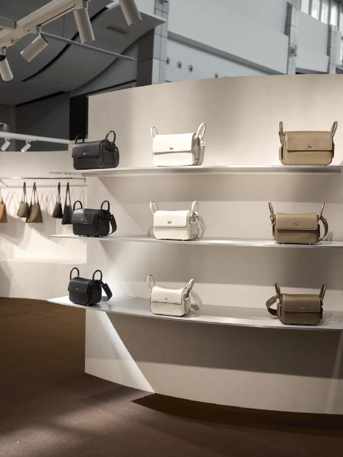 HOUSE OF LITTLEBUNNY แบรนด์ไทยที่สร้างปรากฏการณ์ ‘ไวรัลข้ามพรมแดน’ จากไอเทมยอดฮิต สู่ Fashion Destination ของสาว SEA