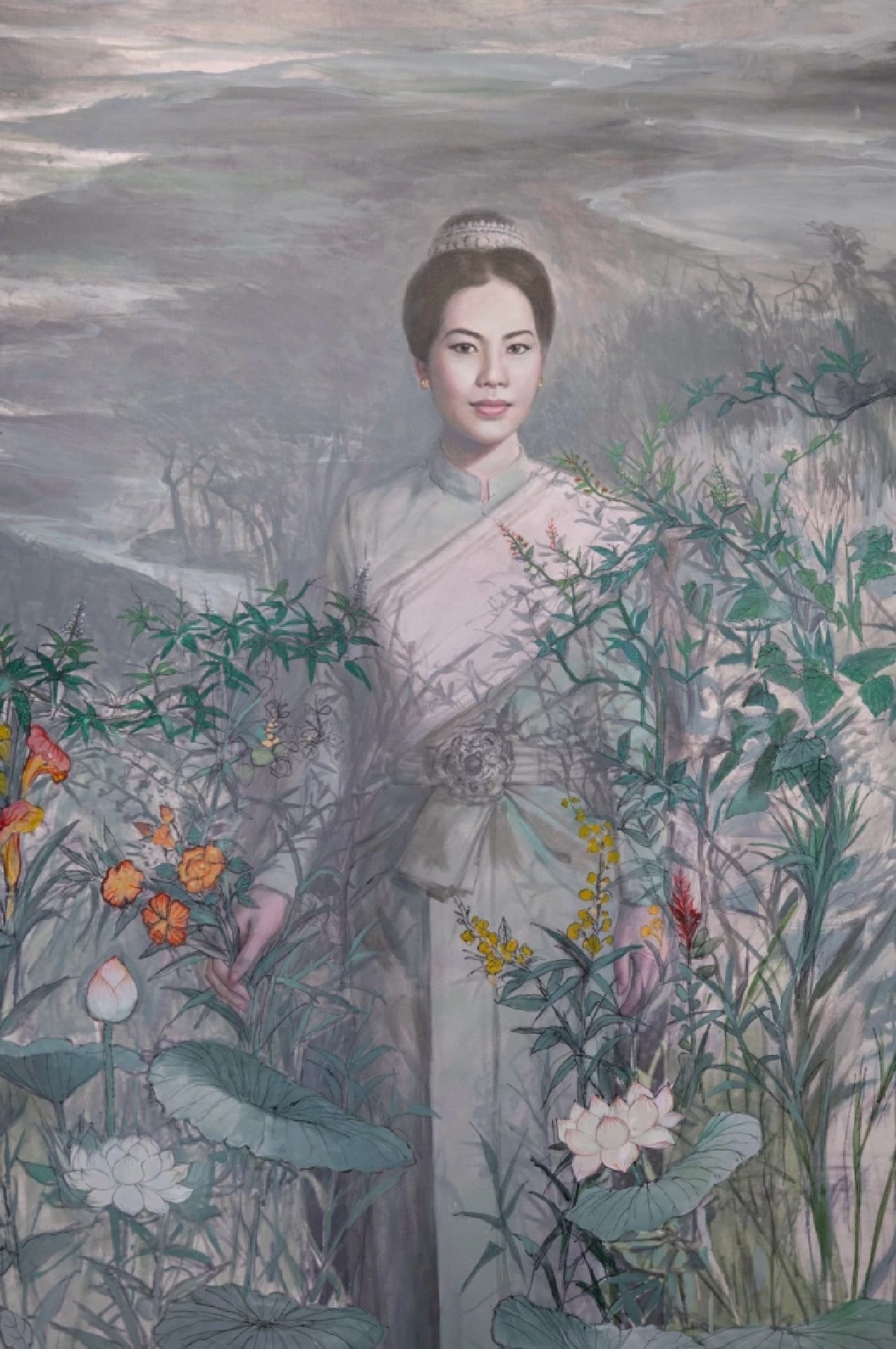 นิทรรศการ “น้อมรำลึกในพระมหากรุณาธิคุณ แห่งสมเด็จพระบรมราชชนนีพันปีหลวง” ณ สยามพารากอน