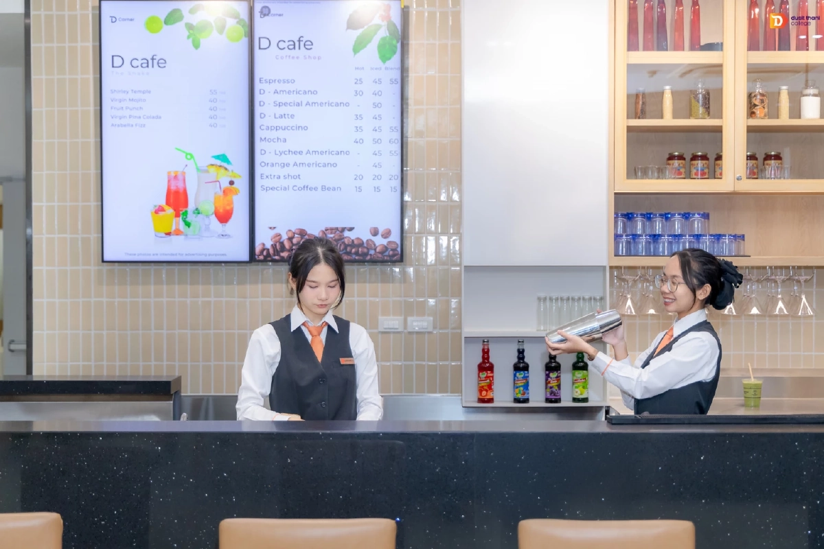 วิทยาลัยดุสิตธานี เปิด “F&B Concept” ให้นักศึกษาฝึกทักษะการทำงานในสถานที่จริง