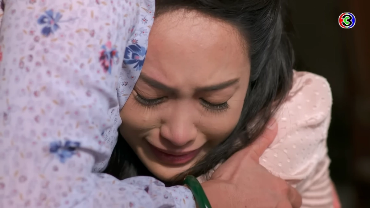 กรงกรรม: มองชีวิต 'สะใภ้จีน' แรงงานในบ้านกงสีที่ถูกมองข้าม