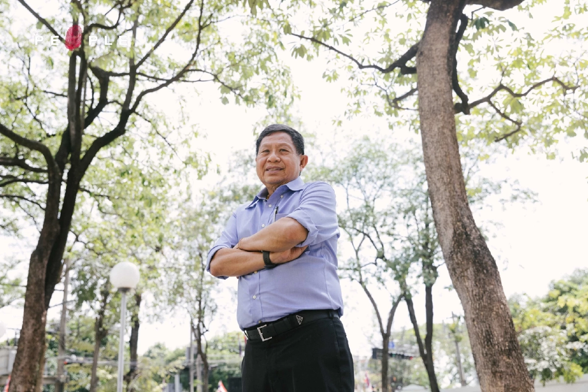 สมศักดิ์ ปริศนานันทกุล : ‘ตัวพ่อ’ สส.เขตอ่างทอง “ลูกต้องเป็นดาวฤกษ์ไม่ใช่ดาวเคราะห์”