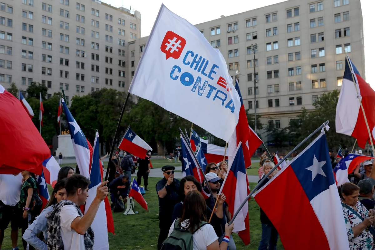 ประชามติชิลี: รัฐธรรมนูญที่ประชาชนเรียกร้องและปัดตก