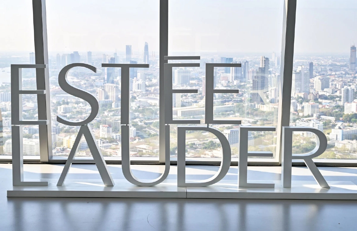 Estée Lauder เปิดตัวรองพื้นสูตรใหม่ ชูฮีโร่โปรดักส์รองพื้นขายดีที่สุด