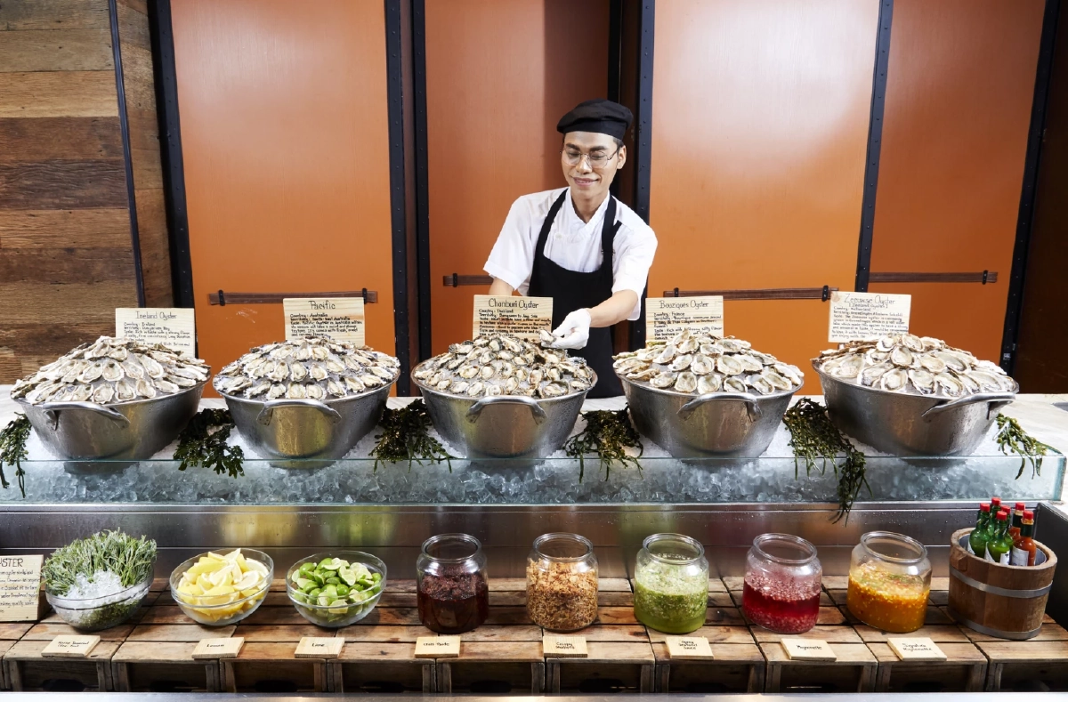 โกจิ คิทเช่น+บาร์ ชวนลิ้มรสหอยนางรมชั้นเลิศจากฝรั่งเศส ในเทศกาล Oyster Indulgence 10 วันเต็ม
