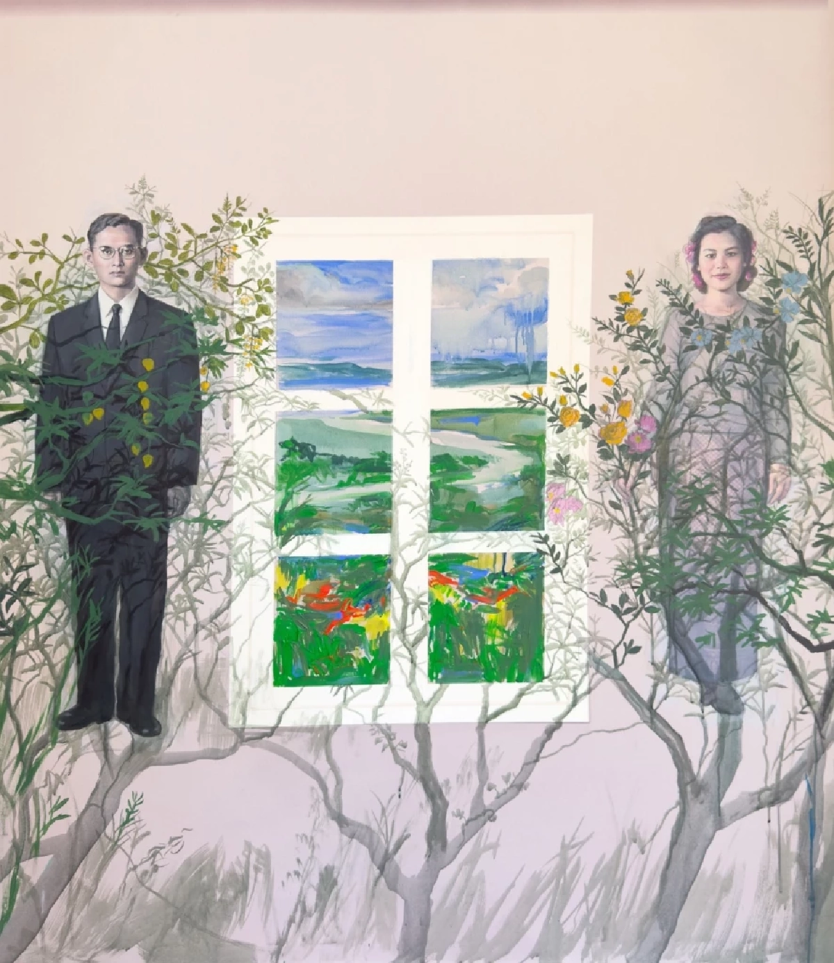 นิทรรศการ “น้อมรำลึกในพระมหากรุณาธิคุณ แห่งสมเด็จพระบรมราชชนนีพันปีหลวง” ณ สยามพารากอน