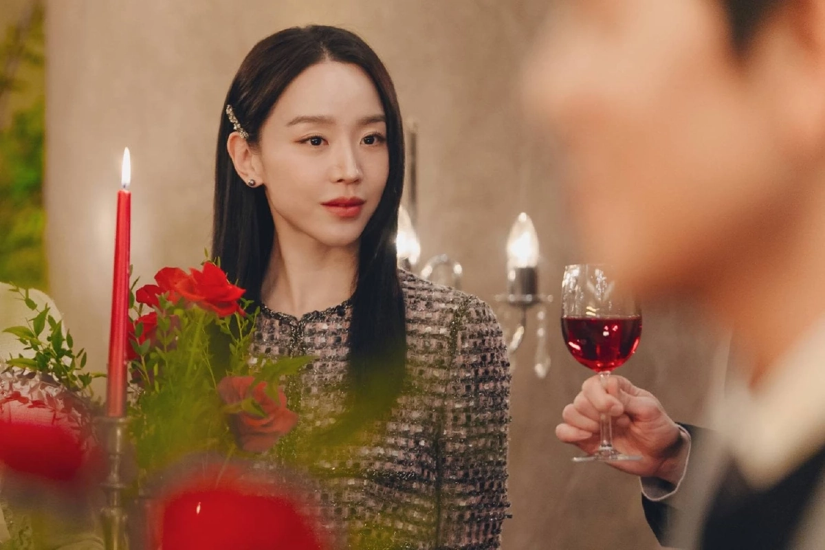 ชินฮเยซอน : ราชินีเรตติ้ง ผู้สร้าง ‘ตัวตน’ สะกดโลก