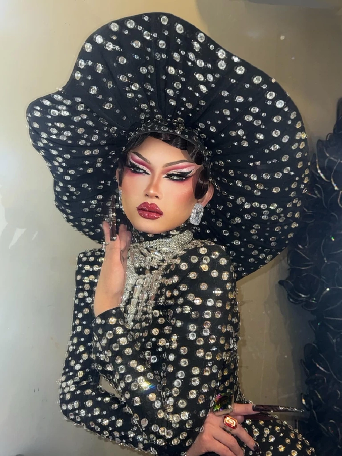 Gawdland: มงแรกของไทย ที่เปิดประตูควีนเอเชียบนเวทีโลก