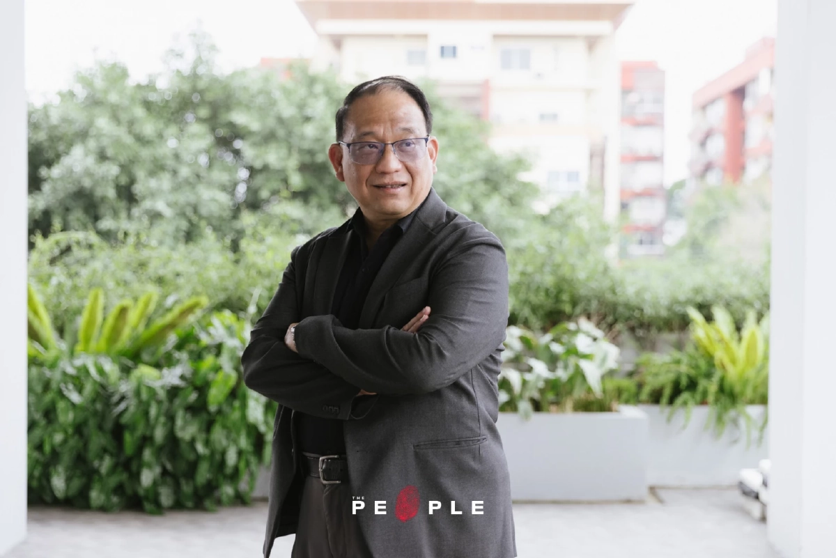 บทสัมภาษณ์ ‘ดร. เจน ชาญณรงค์’ ฝ่าฝุ่น ฝ่าระบบ ฝ่าความขัดแย้งในสังคมไทย