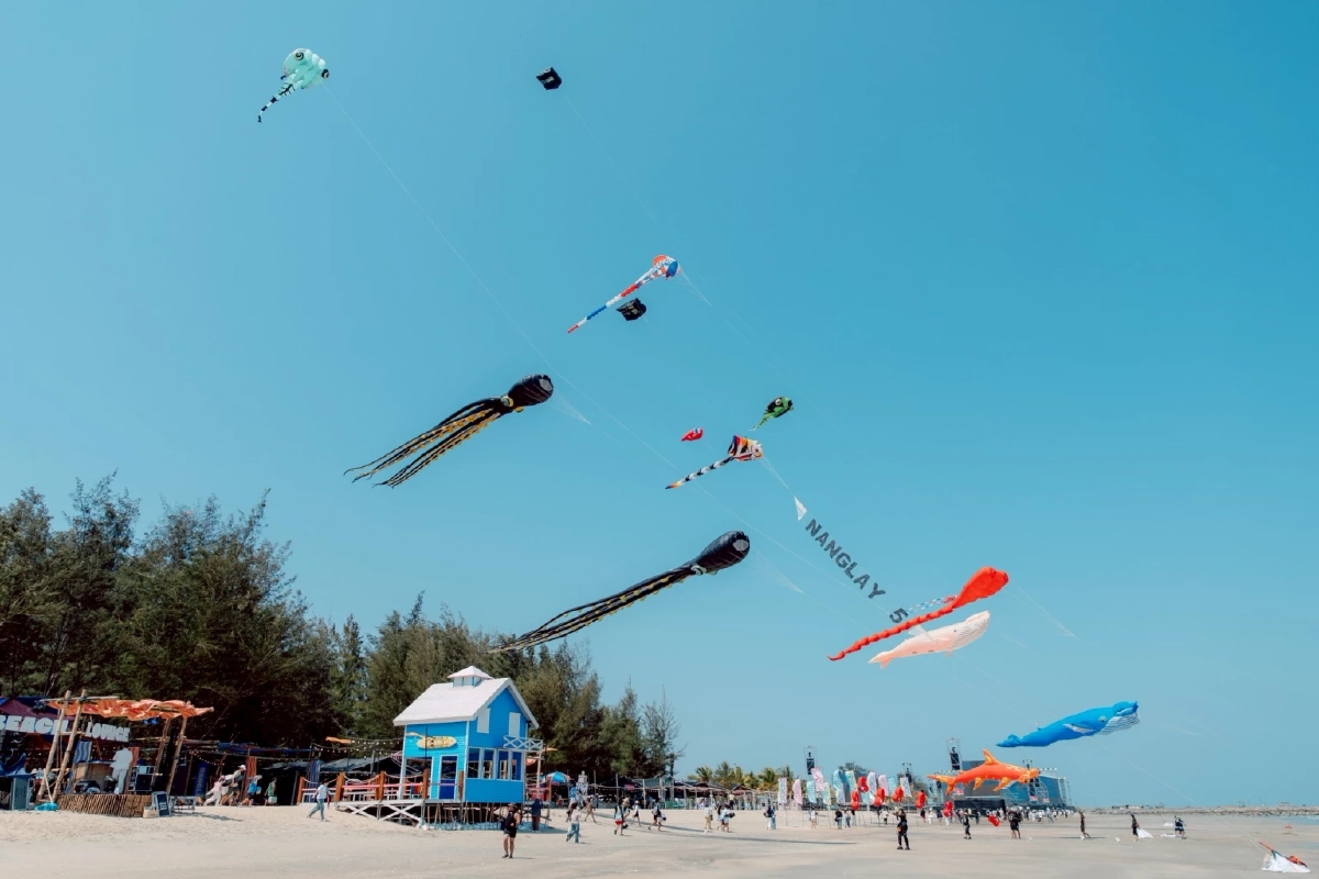 สะเทือนหาดชะอำ! “นั่งเล 5” เป็นมากกว่าเทศกาลดนตรี  ตอบโจทย์ปาร์ตี้ริมทะเลสุดแซ่บที่ทุกซัมเมอร์จะต้องไม่พลาด