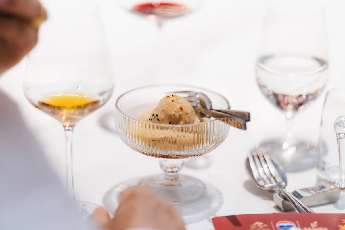 ค่ำคืนตรุษจีนที่ The Moon เมื่อไวน์โลกมาพบอาหารจีน