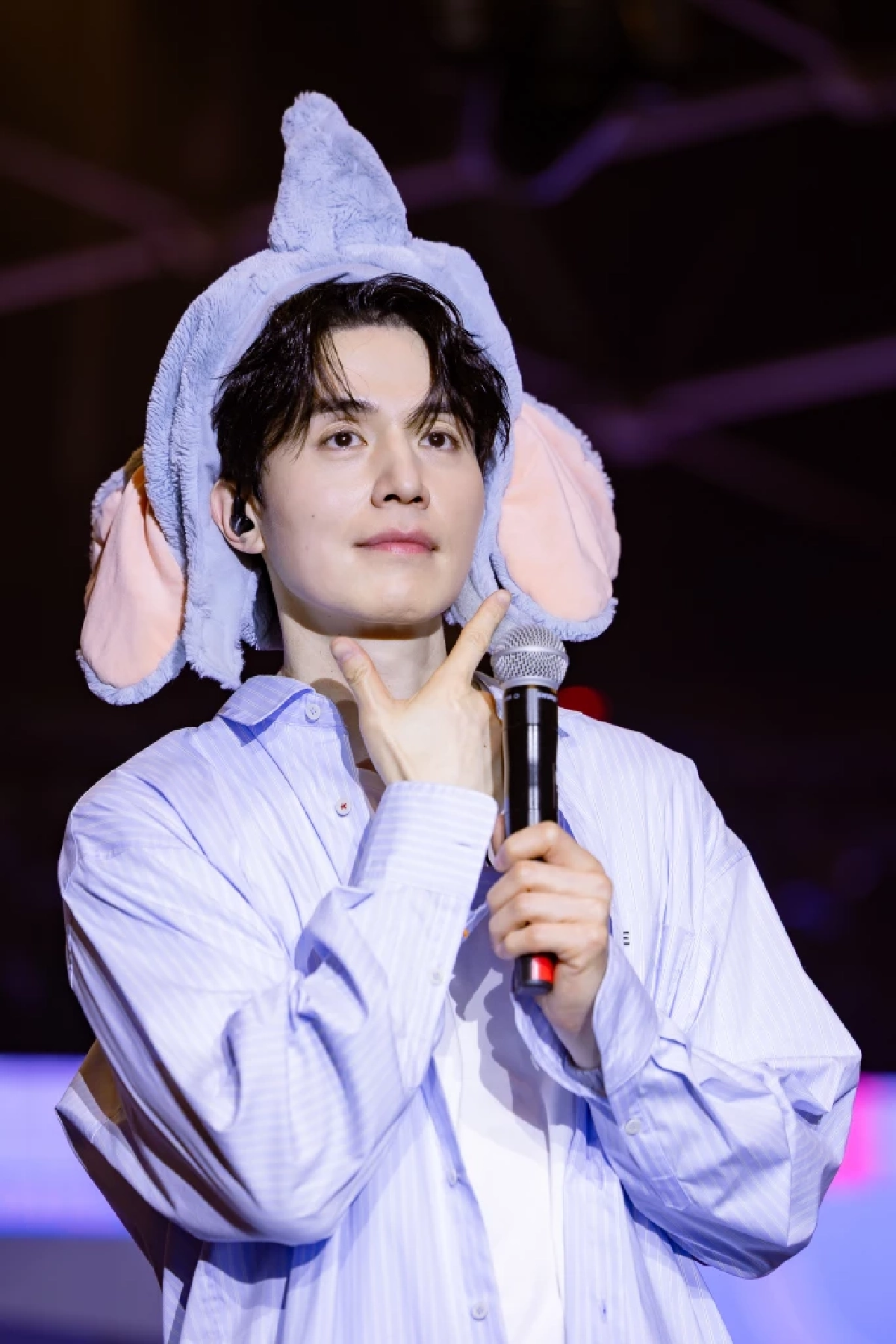 หล่อเกินต้าน! “อี ดงอุค”  เสิร์ฟความสนุก ความอบอุ่น ความโรแมนติก จนแฟนคลับไทยใจละลาย