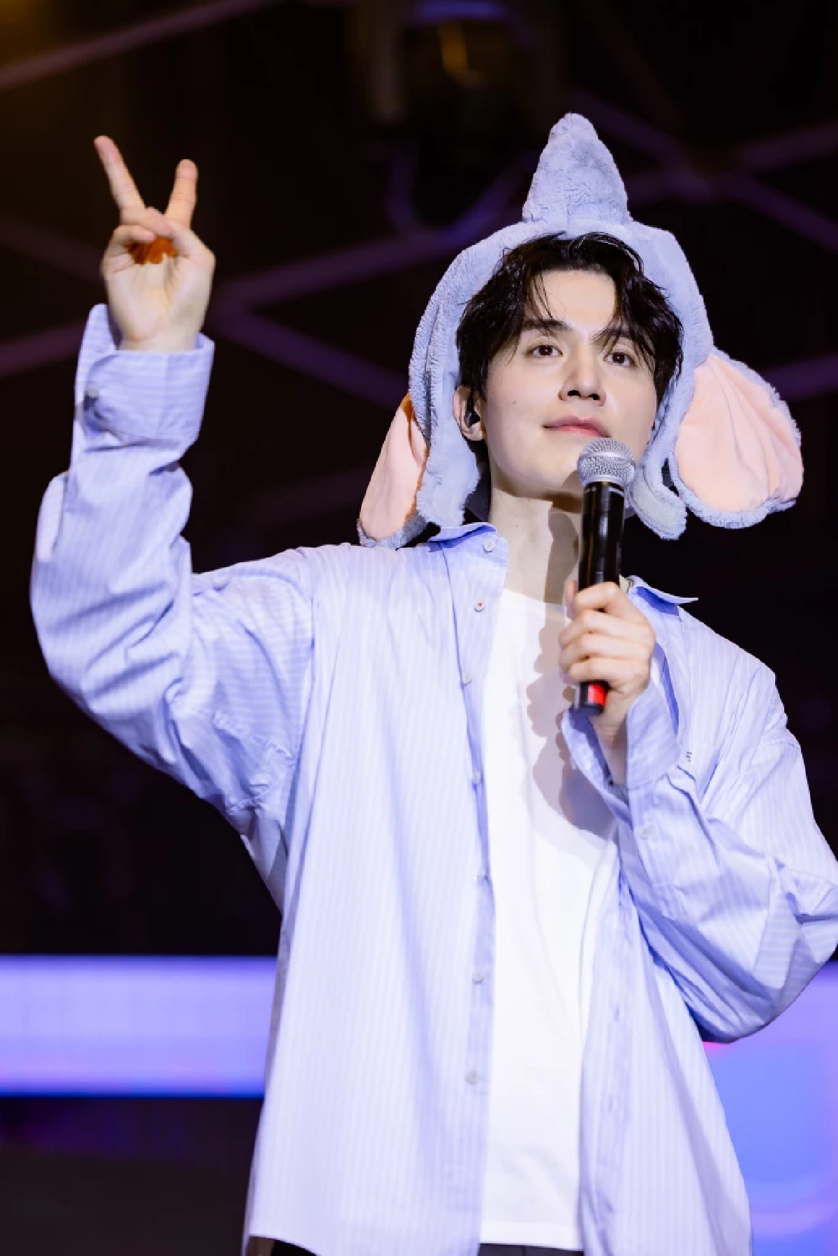 หล่อเกินต้าน! “อี ดงอุค”  เสิร์ฟความสนุก ความอบอุ่น ความโรแมนติก จนแฟนคลับไทยใจละลาย