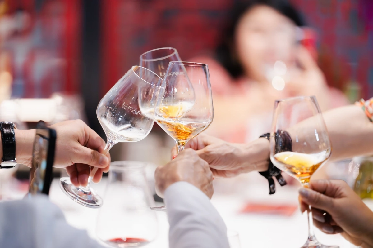 ค่ำคืนตรุษจีนที่ The Moon เมื่อไวน์โลกมาพบอาหารจีน